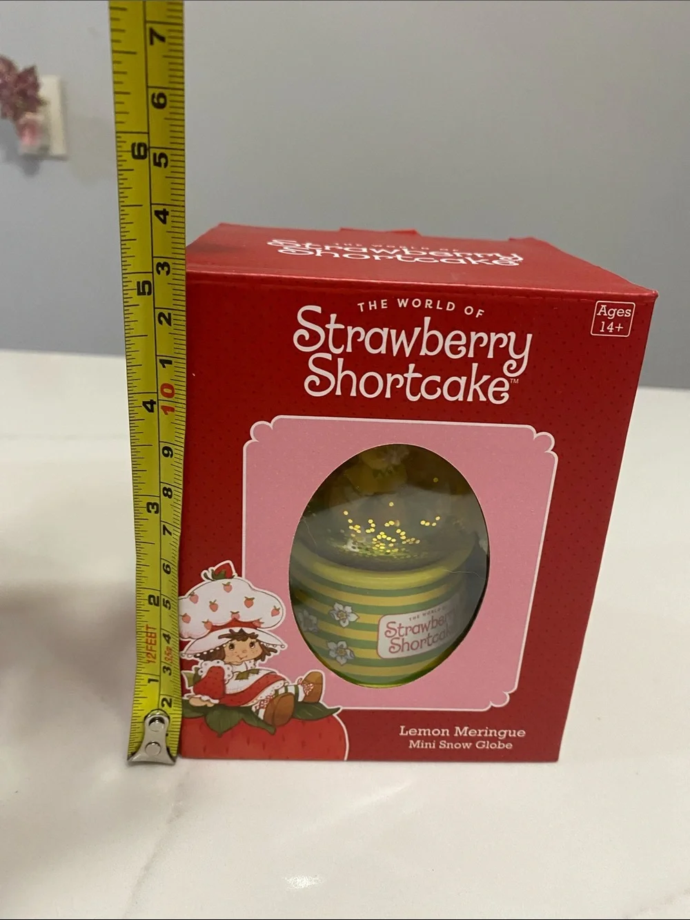 The World of Strawberry Shortcake Lemon Meringue Snow Globe